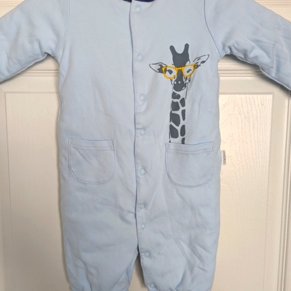 🎈Light Blue Quilted One Piece Outfit/Romper/Jumper/Sleeper (Size 9 Months) - Picture 2 of 15